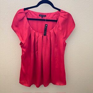 NWT Violet & Claire Size Large Blouse Top (Silky Finish/Look)